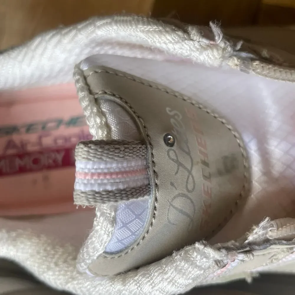 Skechers D'Lites 13080 TPE Women's 7 Beige Pink Zip Chunky Sneakers  Description